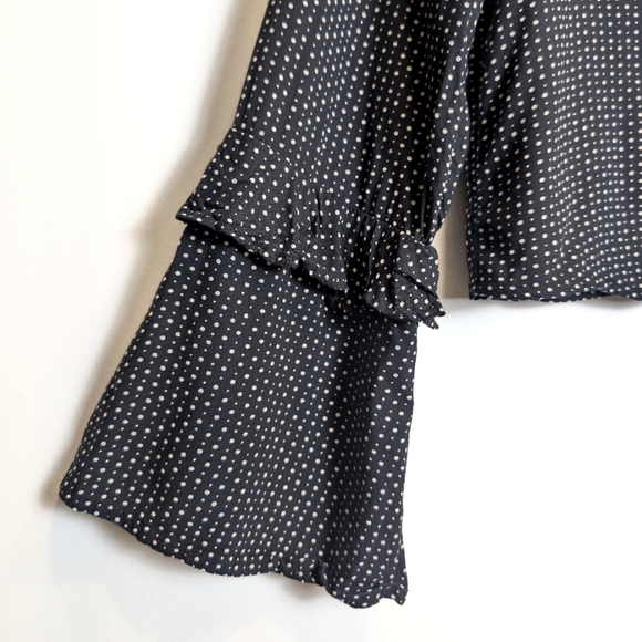 Billabong Black White Polka Dot Daisy Duke Tie Front Bell Sleeve Shirt Medium - Picture 5 of 9